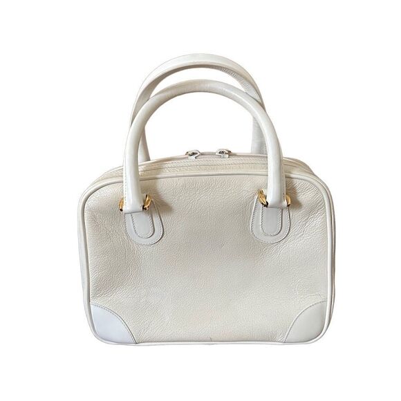 Gucci trendy white tote with gold hardware - Picture 9 of 15